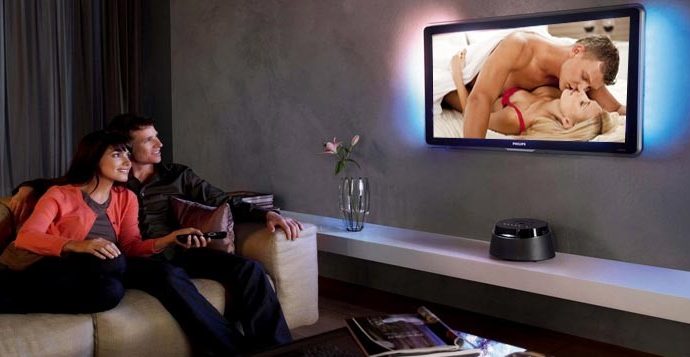 Regarder du porno en couple, ils ont sauté le pas ! | Désirs coquins